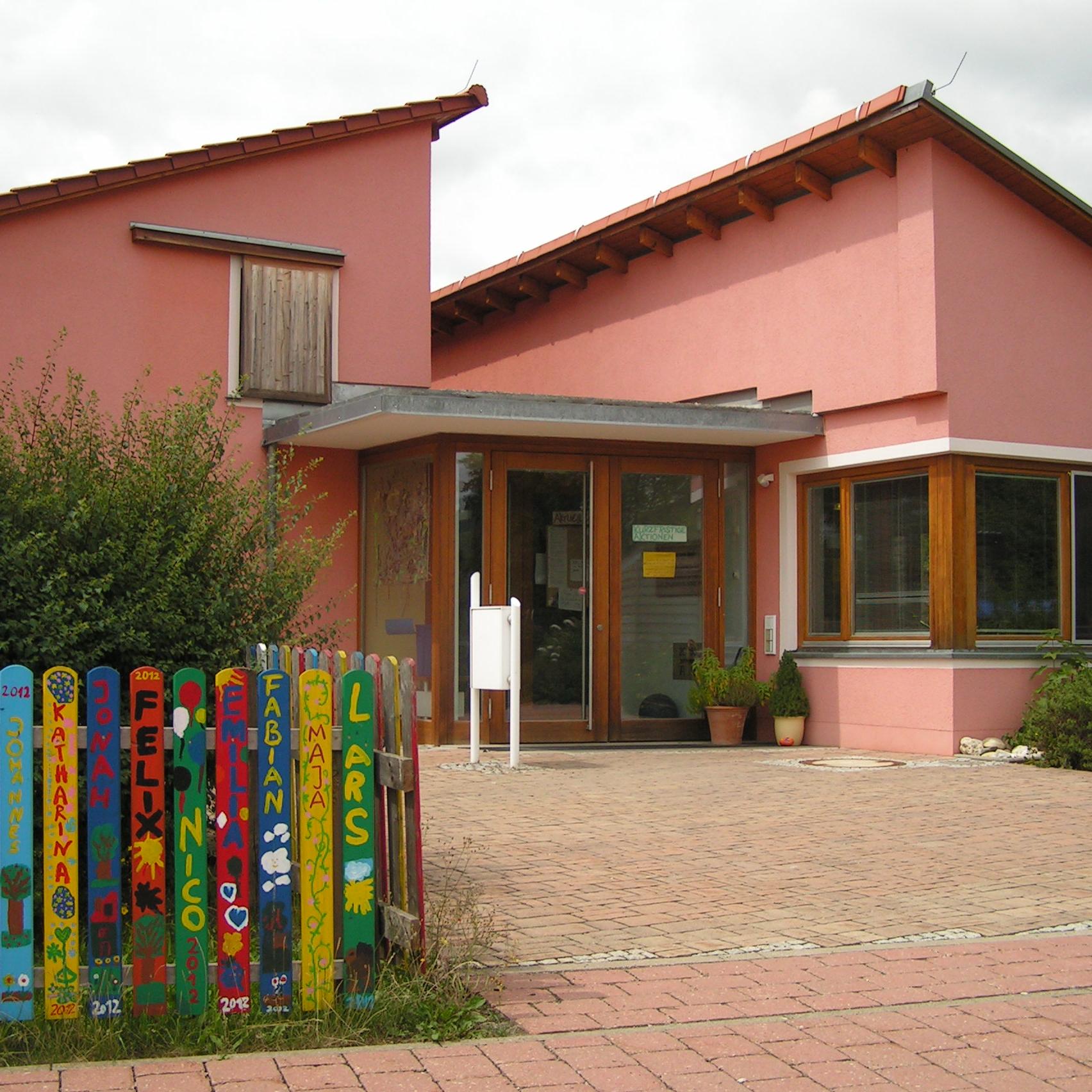 Eingang des Kindergartens in Hetzles